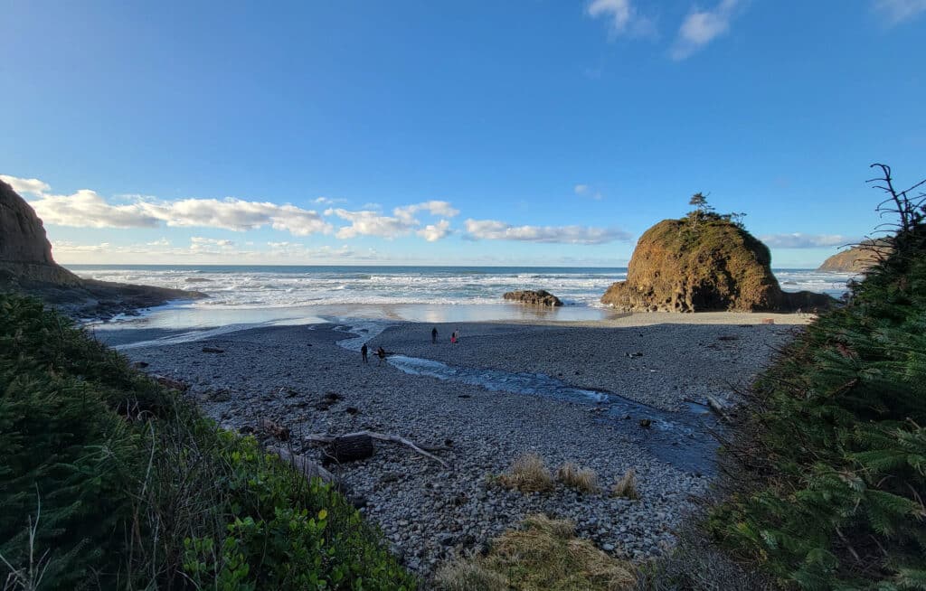Short Beach Agate Hike